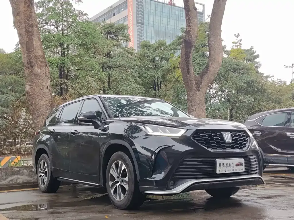 Toyota Crown Kluger 2023 из CN, фото 9