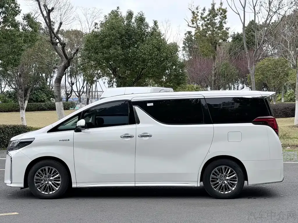 Toyota Alphard 2022 из CN, фото 2