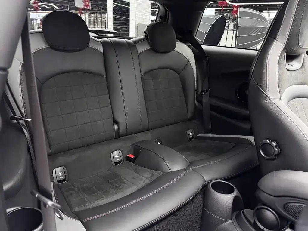MINI JCW (John Cooper Works) 2022 из CN, фото 10