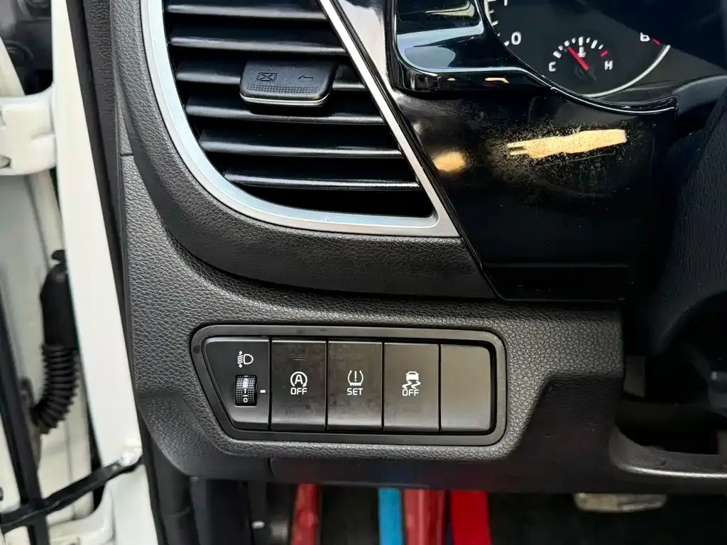 Kia KX3 2021 из CN, фото 6
