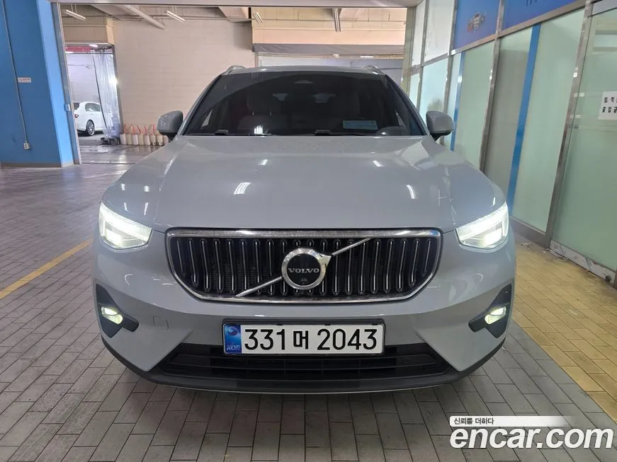 Volvo XC40 2026 из KR, фото 2