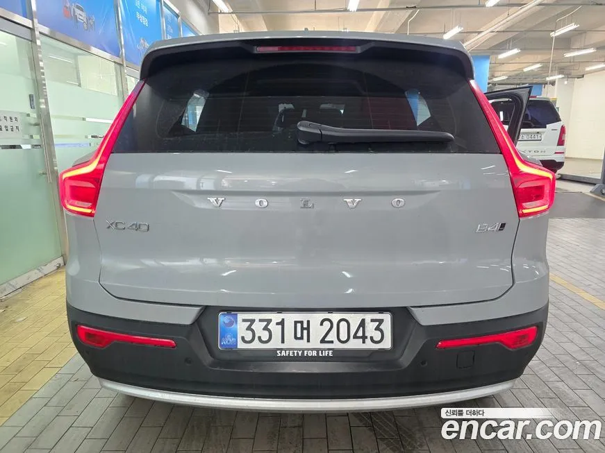 Volvo XC40 2026 из KR, фото 5