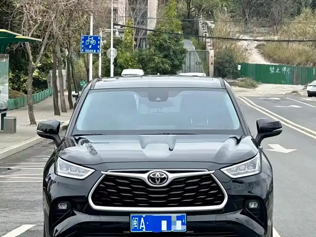 Toyota Highlander 2024 из CN, фото 3