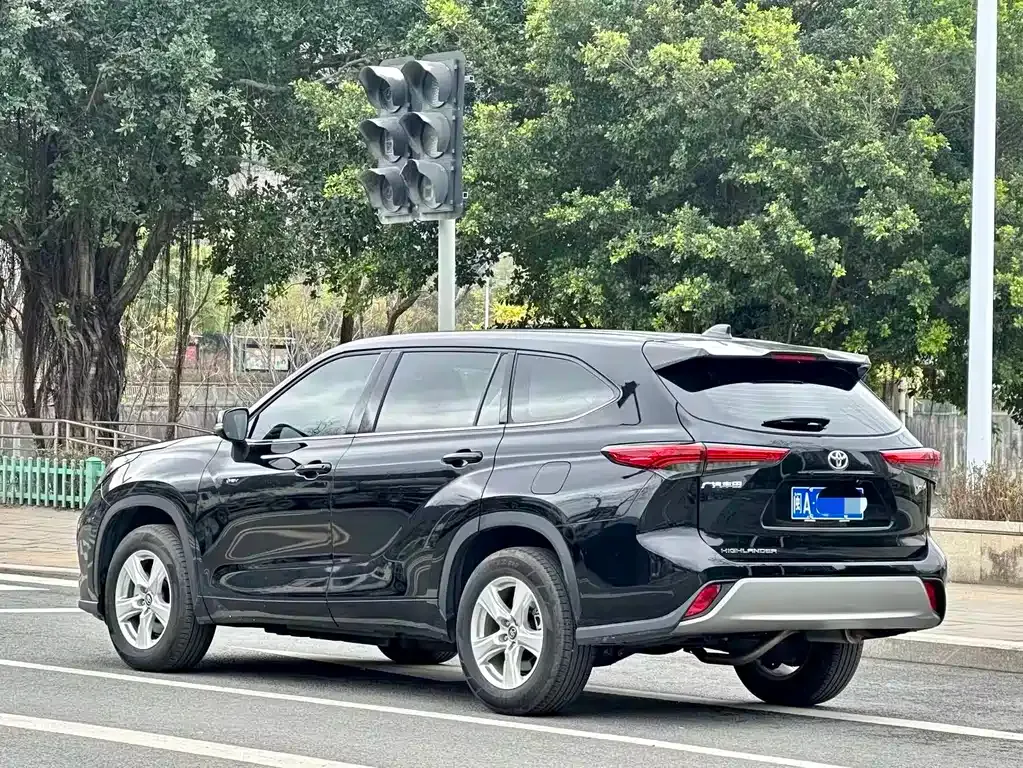 Toyota Highlander 2024 из CN, фото 9