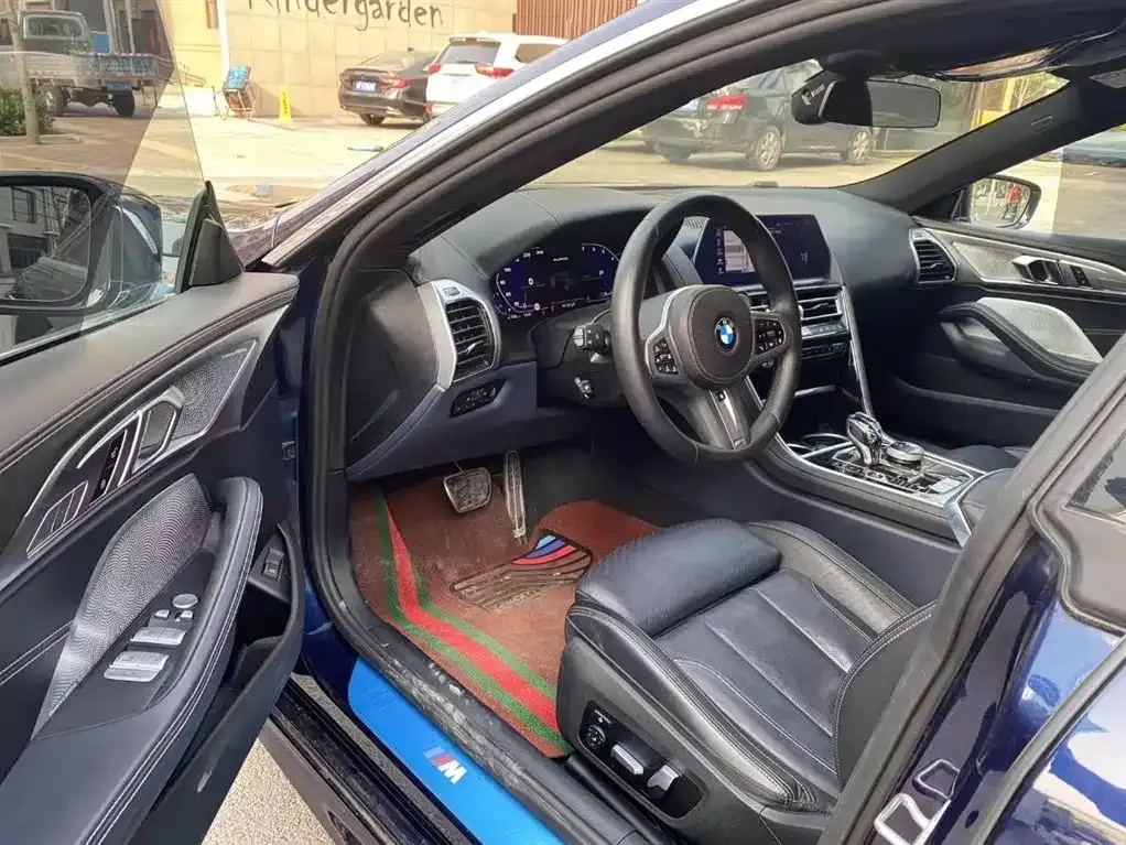 BMW 8 Series 2022 из CN, фото 8