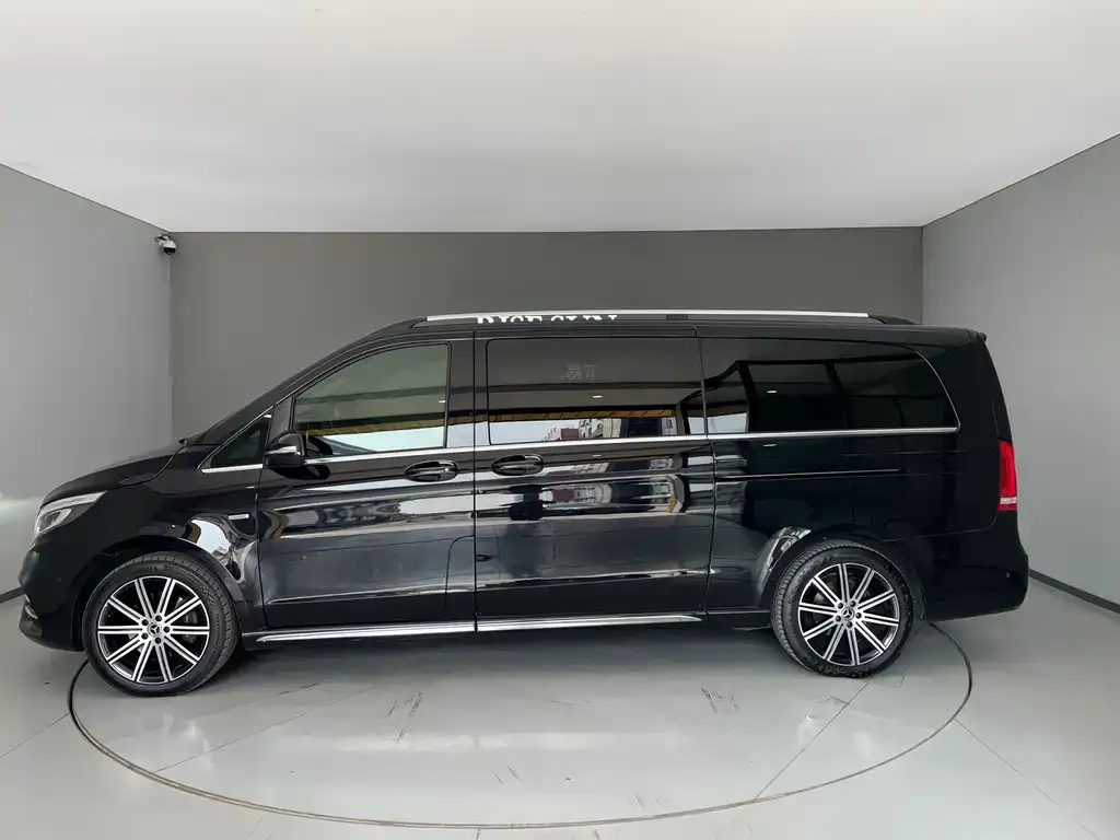 Mercedes-Benz V-Class 2022 из CN, фото 4