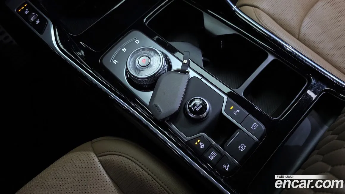 Kia Sorento — фото 8