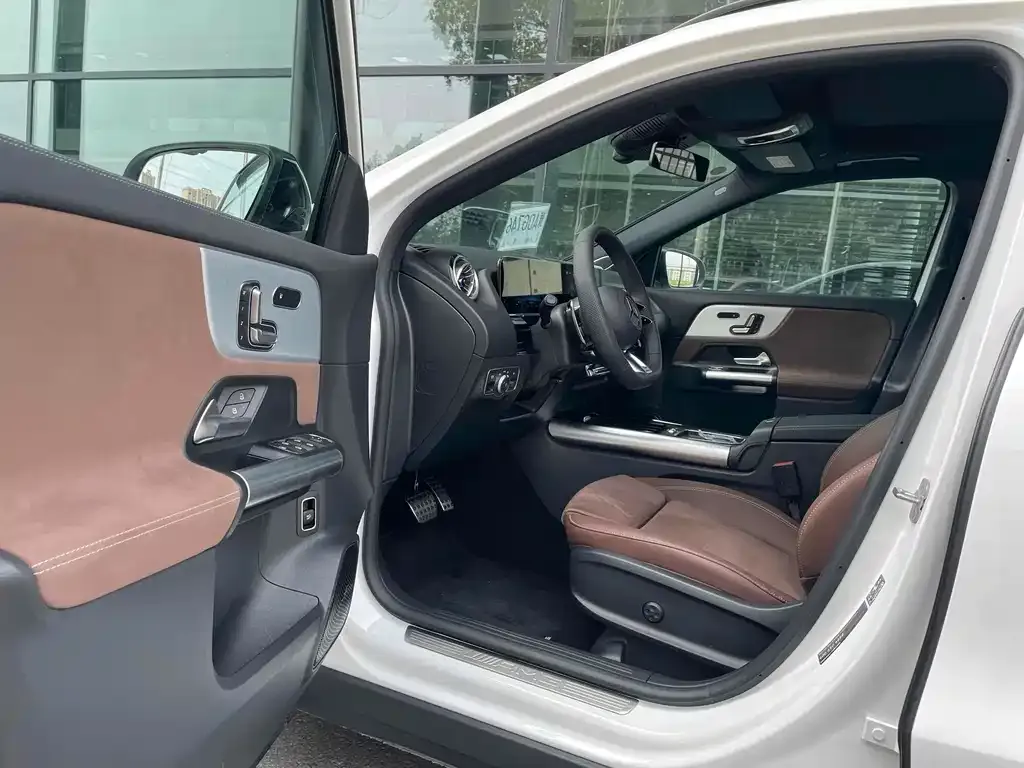 Mercedes-Benz GLA AMG 2025 из CN, фото 4