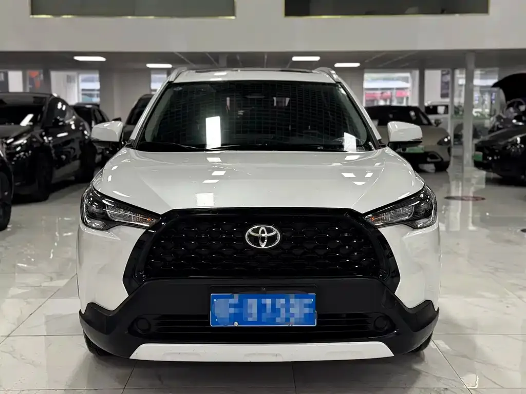 Toyota Corolla Cross 2024 из CN, фото 8