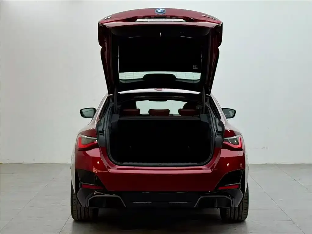 BMW i4 — фото 2