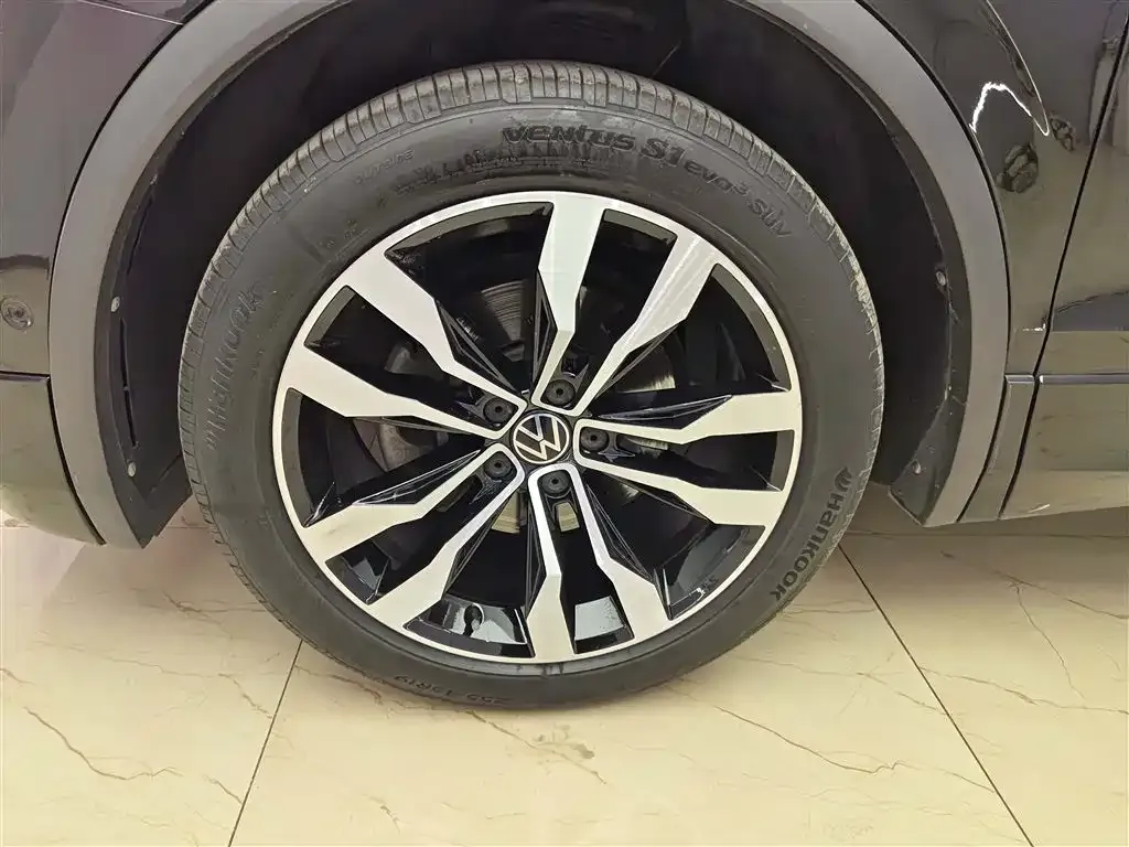 Volkswagen Tiguan L 2021 из CN, фото 8
