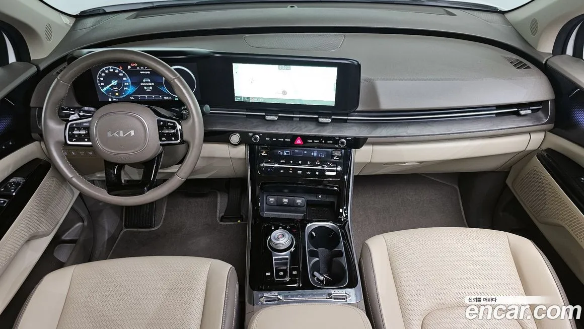 Kia Carnival — фото 10
