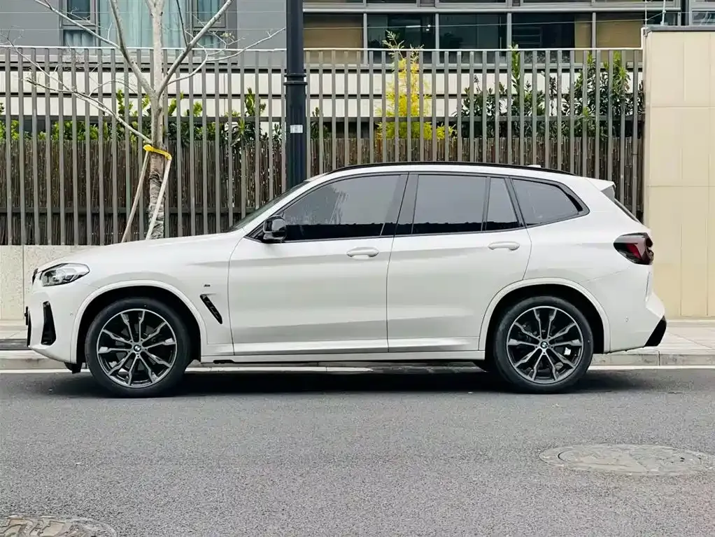 BMW X3 — фото 10