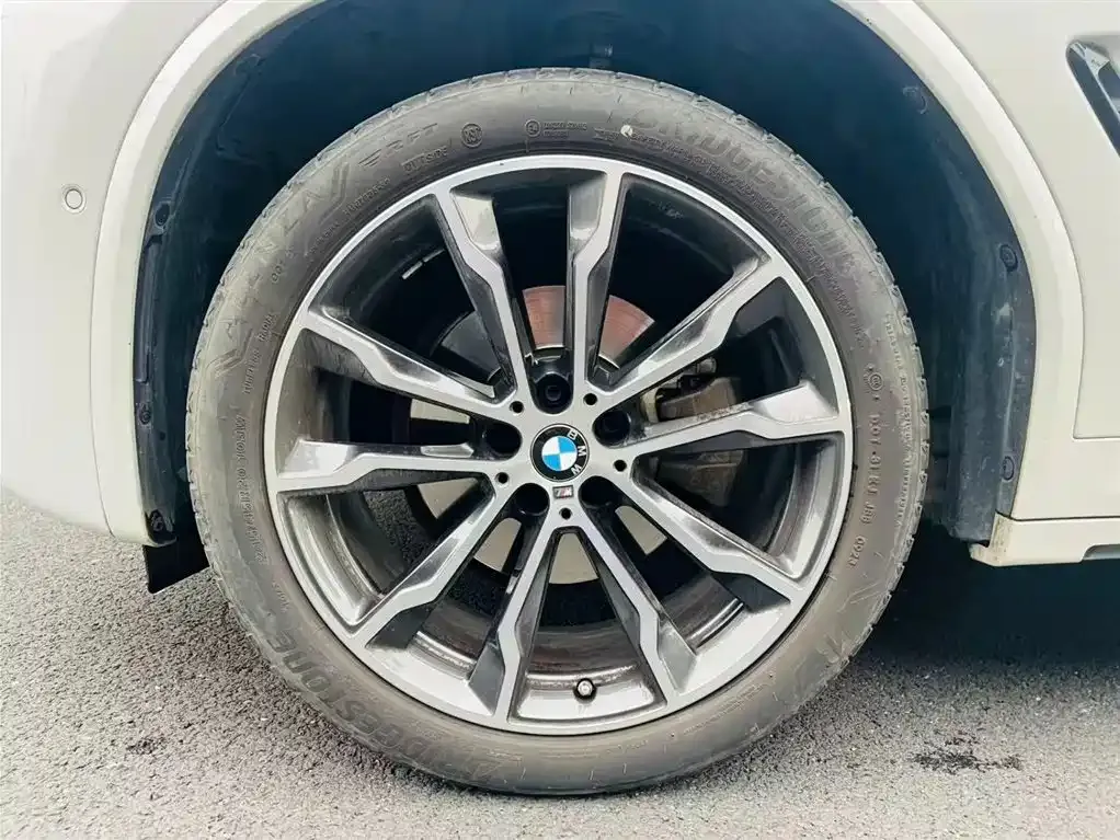 BMW X3 — фото 9