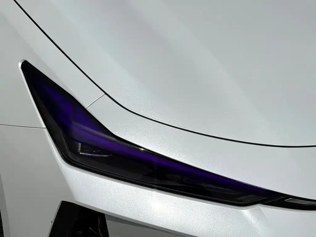 Changan UNI-V 2025 из CN, фото 3