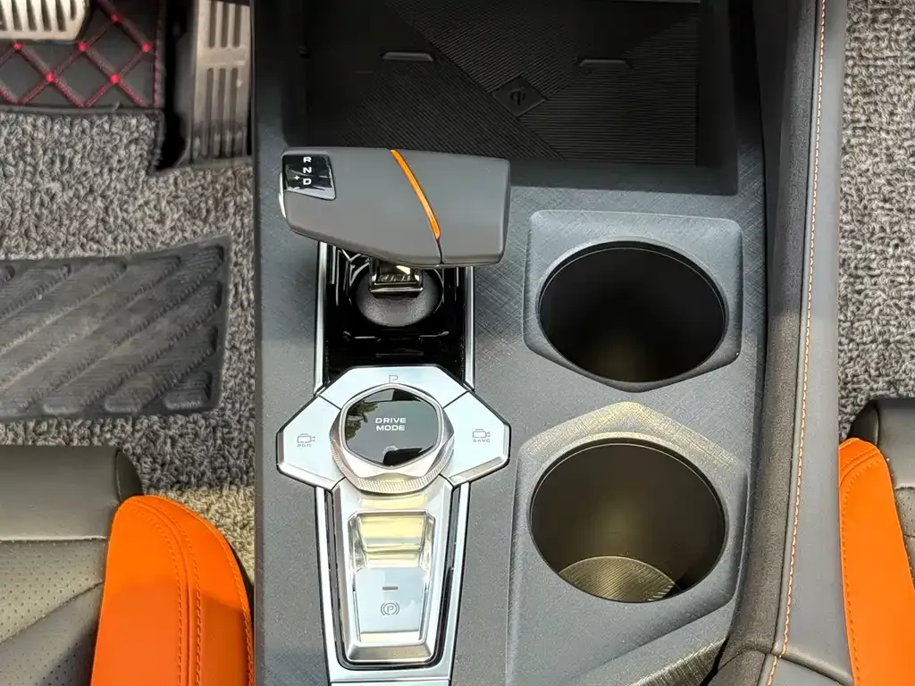 Changan UNI-V 2025 из CN, фото 8