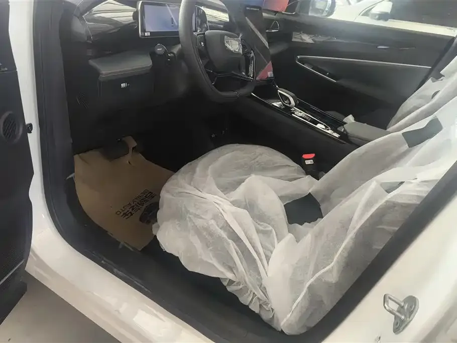 Geely Boyue 2026 из CN, фото 3