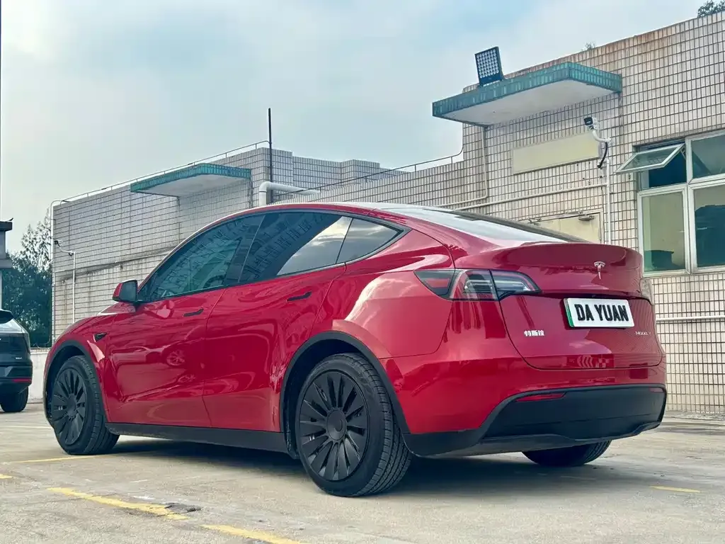 Tesla Model Y 2023 из CN, фото 10