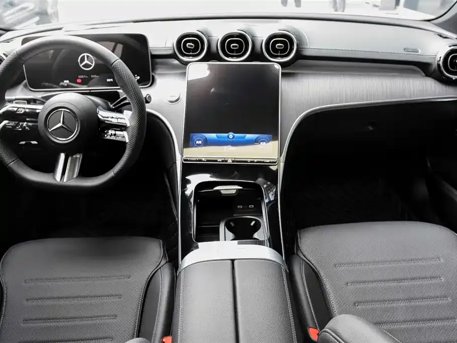 Mercedes-Benz C-Class — фото 6