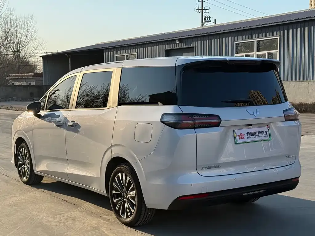 Wuling Starlight 730 New Energy — фото 4