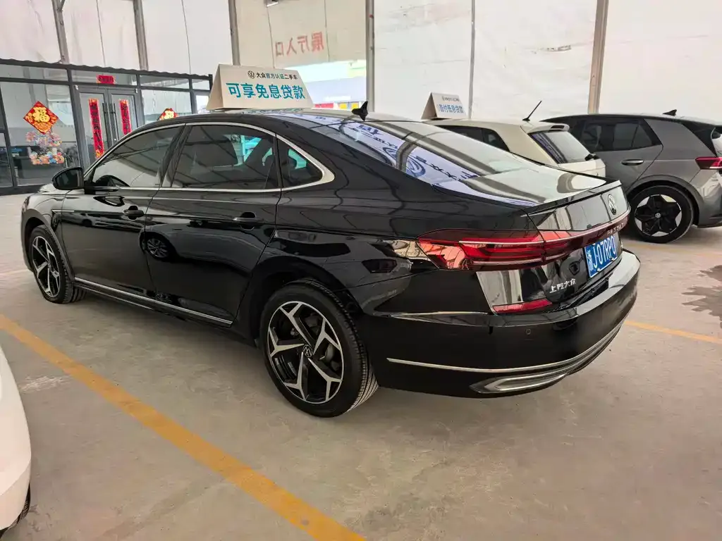 Volkswagen Passat — фото 4