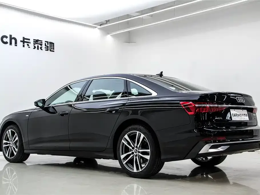 Audi A6L — фото 7