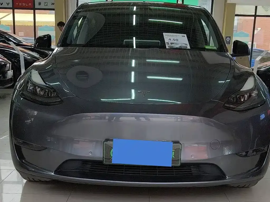 Tesla Model Y — фото 4