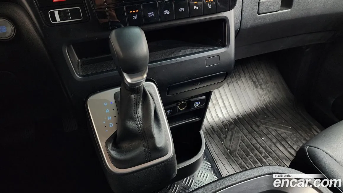 Hyundai Staria 2025 из KR, фото 9