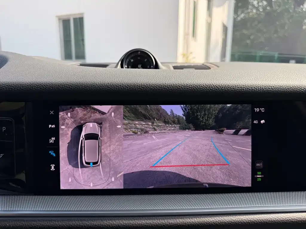 Porsche Cayenne 2025 из CN, фото 3