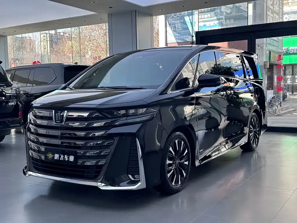 Toyota Vellfire 2023 из CN, фото 1