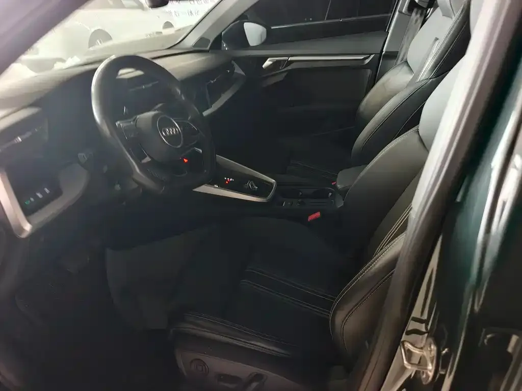Audi A3 2023 из CN, фото 5