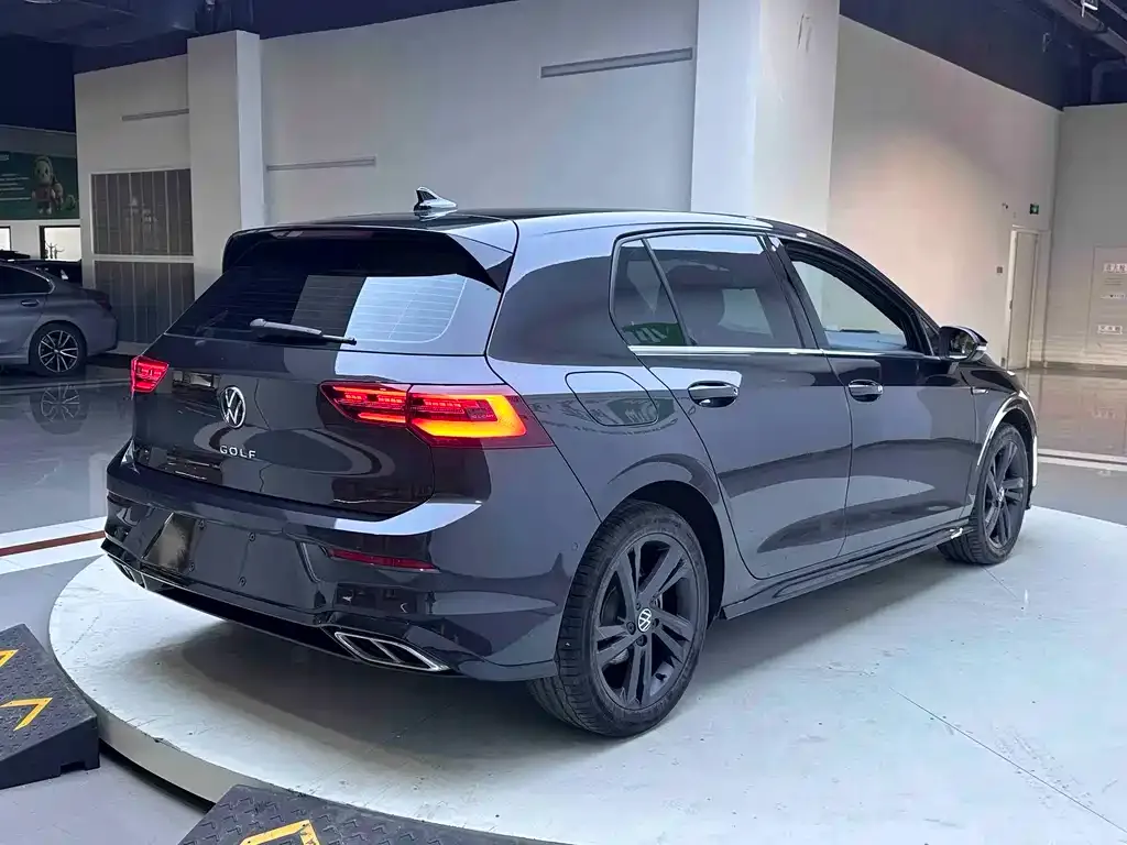 Volkswagen Golf 2022 из CN, фото 8