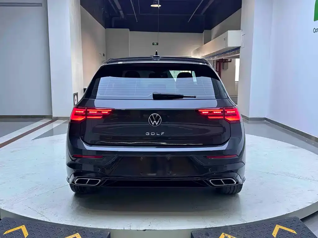 Volkswagen Golf 2022 из CN, фото 5