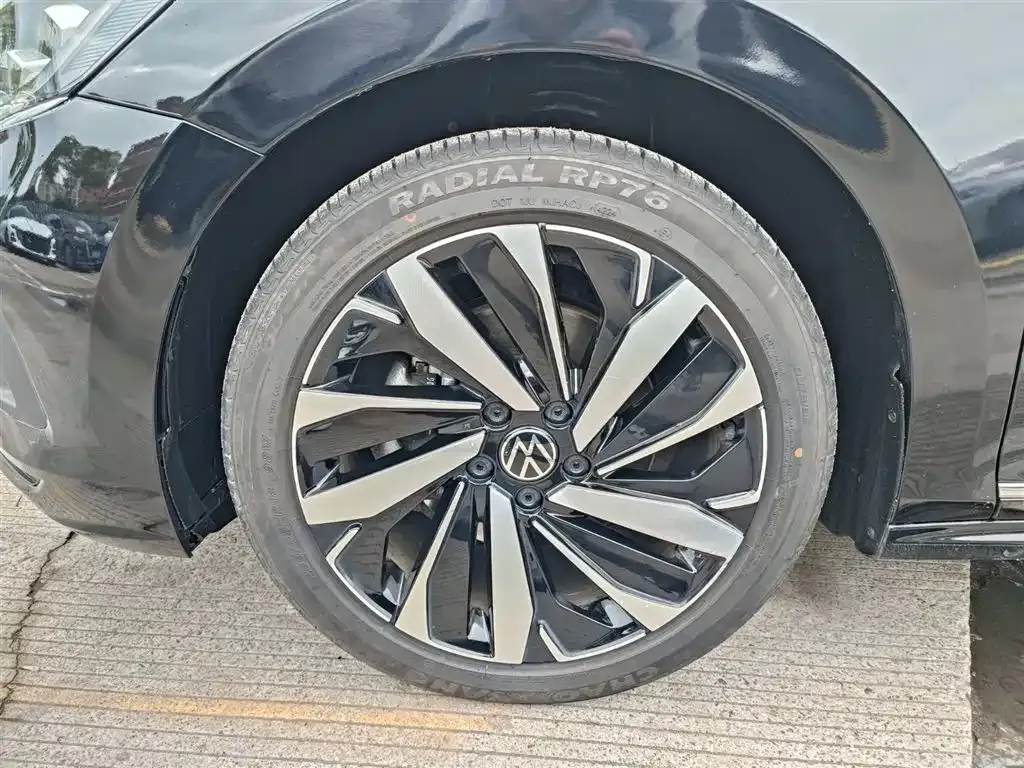 Volkswagen Passat — фото 10
