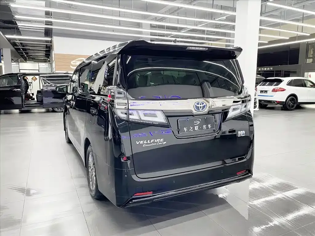 Toyota Vellfire 2021 из CN, фото 5