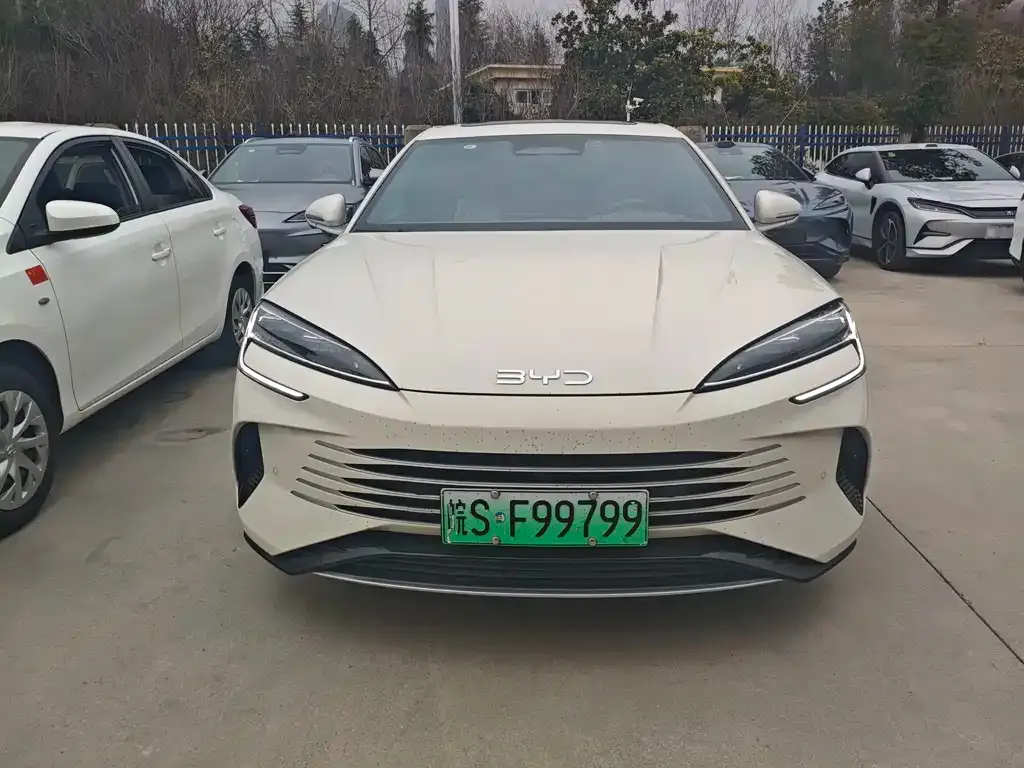 BYD Seal 07 DM-i — фото 7