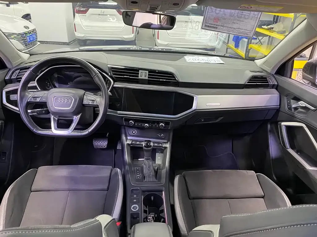Audi Q3 2023 из CN, фото 9