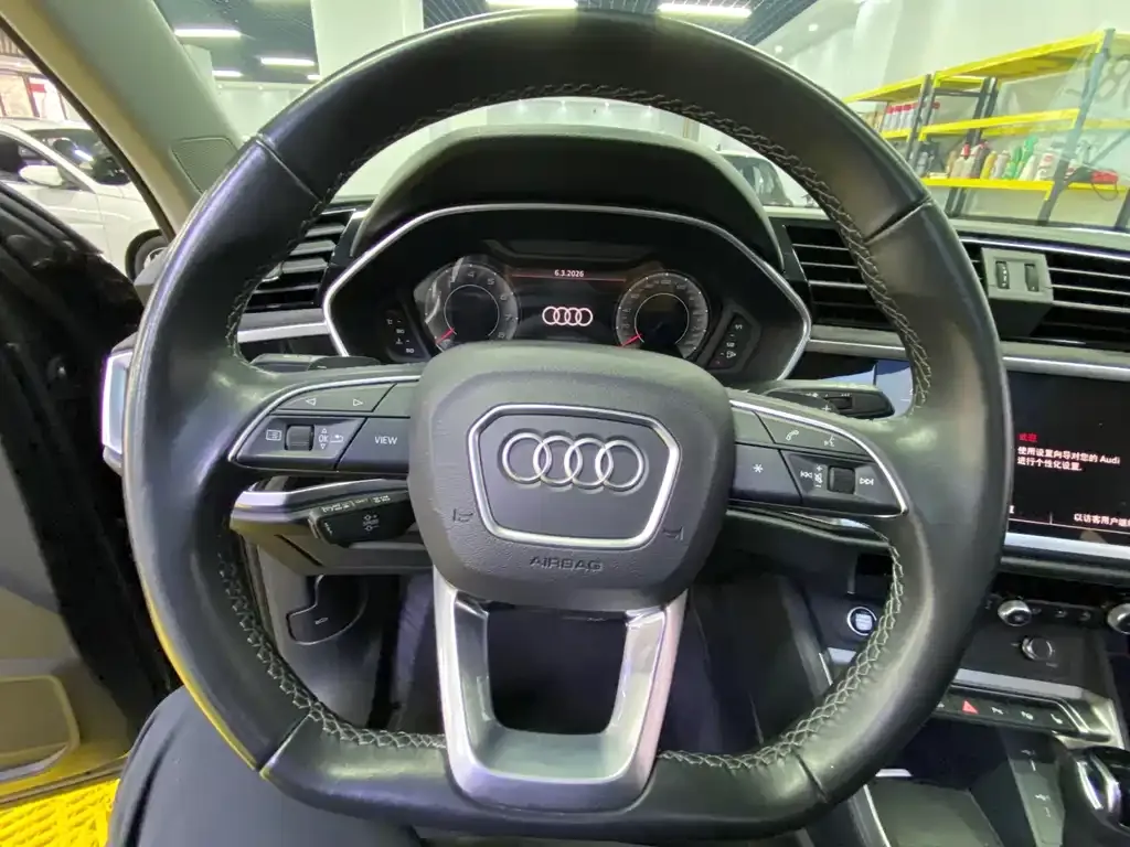 Audi Q3 2023 из CN, фото 10