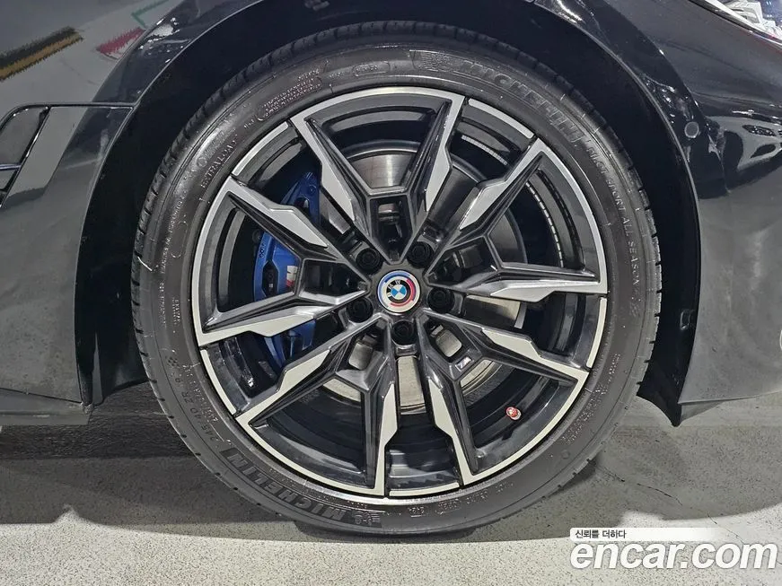 BMW i4 2023 из KR, фото 4