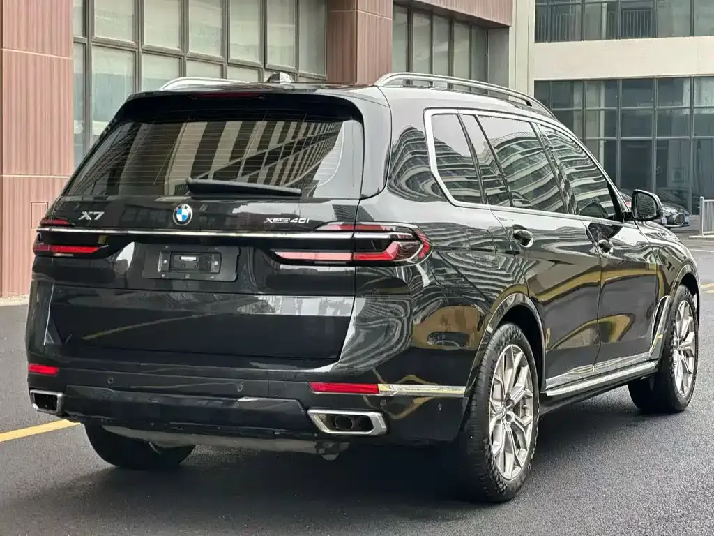 BMW X7 — фото 9