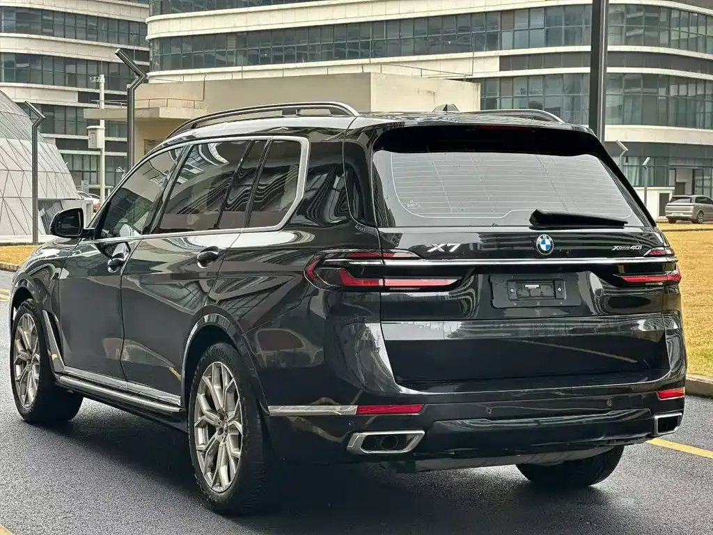 BMW X7 — фото 6