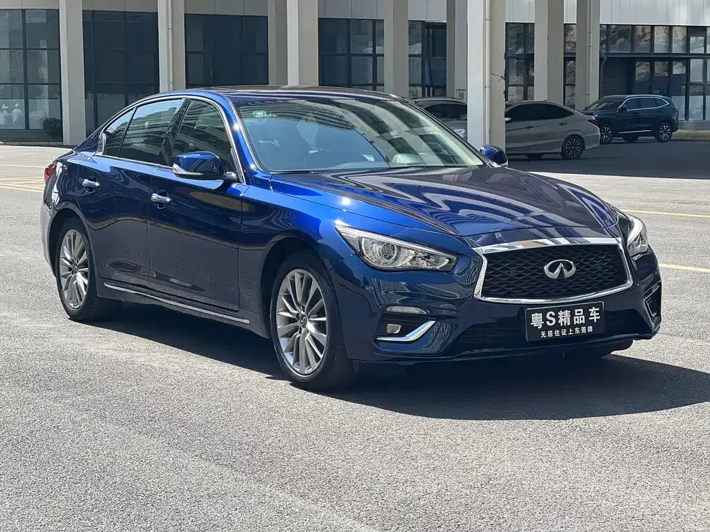 Infiniti Q50L 2021 из CN, фото 4