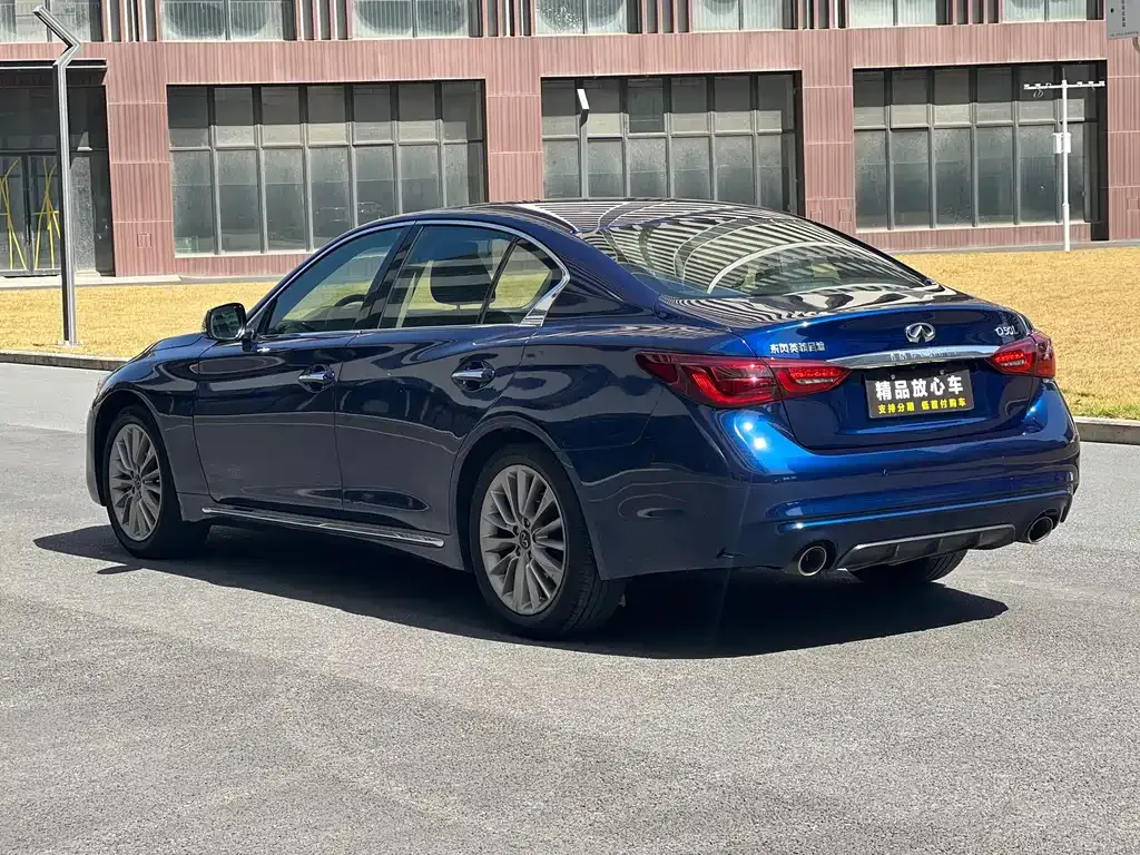 Infiniti Q50L 2021 из CN, фото 10