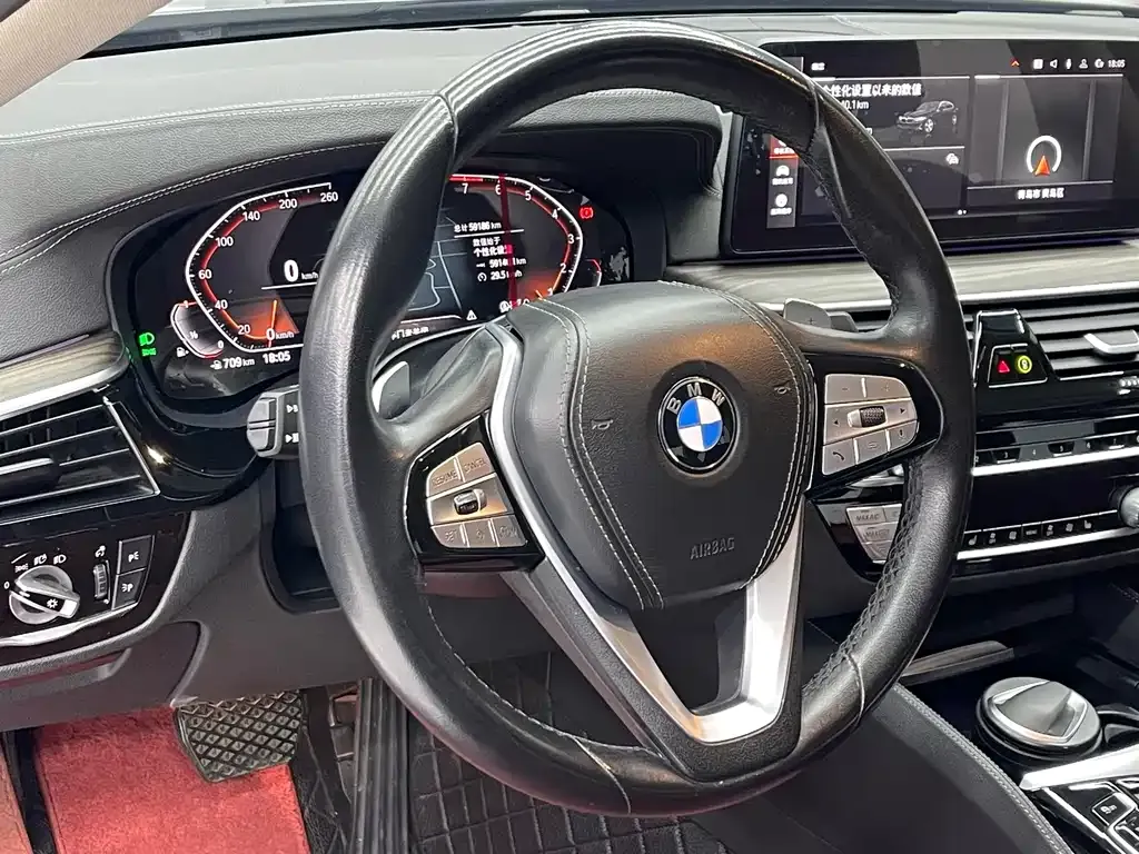BMW 5 Series — фото 10