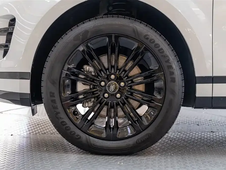 Land Rover Evoque — фото 9