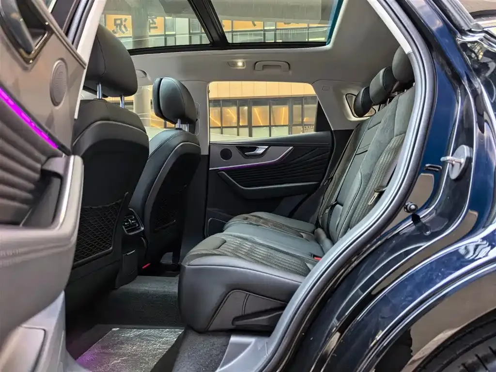 Hongqi HS5 2024 из CN, фото 2