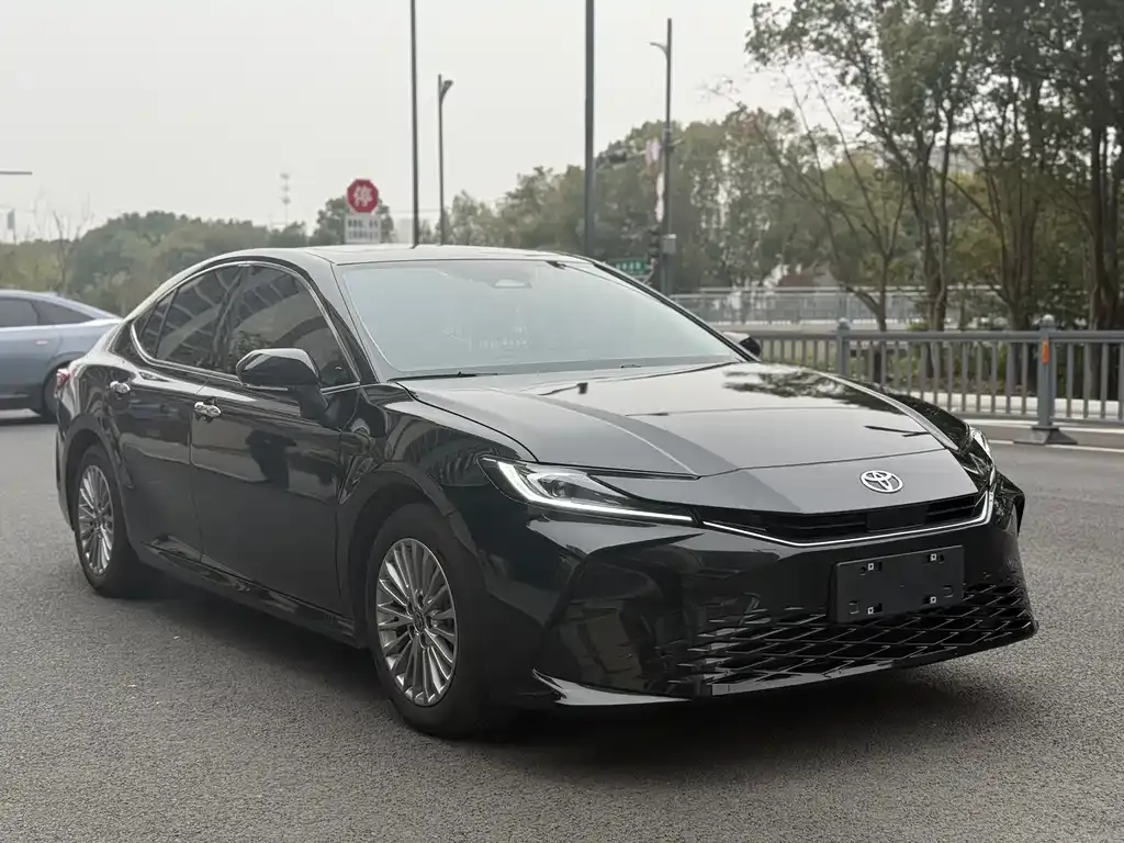 Toyota Camry 2025 из CN, фото 10
