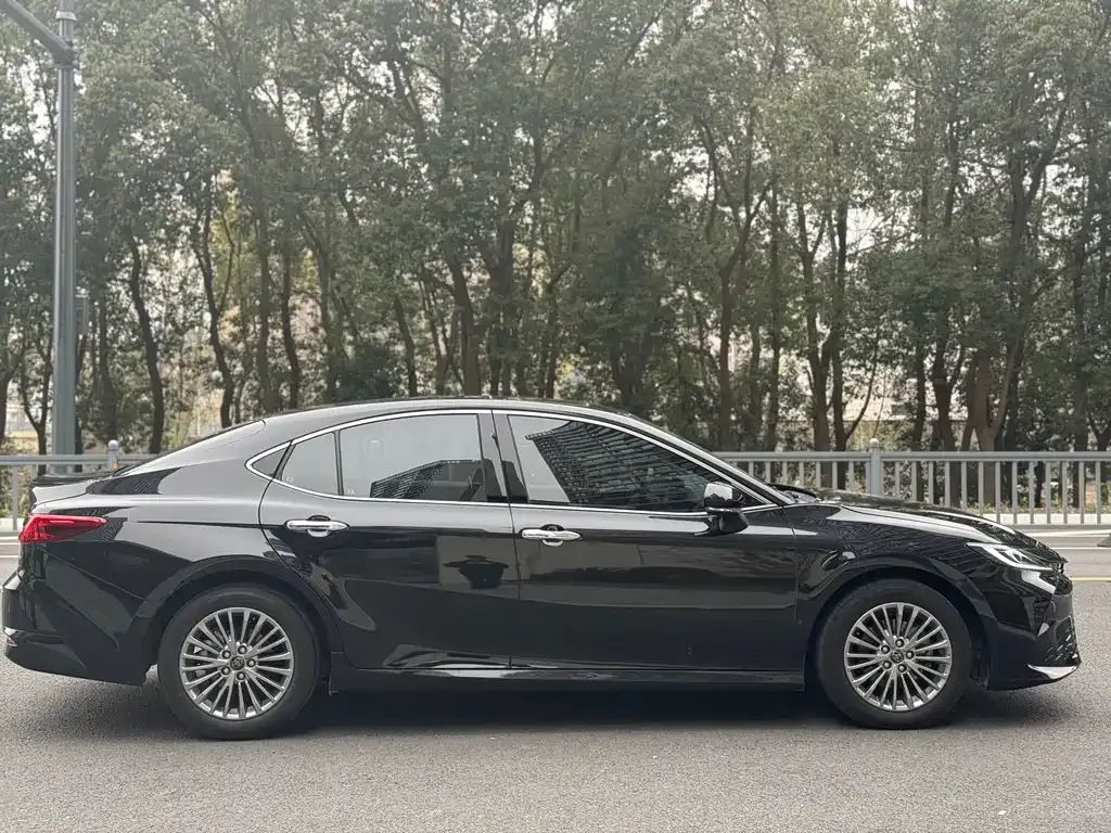 Toyota Camry 2025 из CN, фото 8