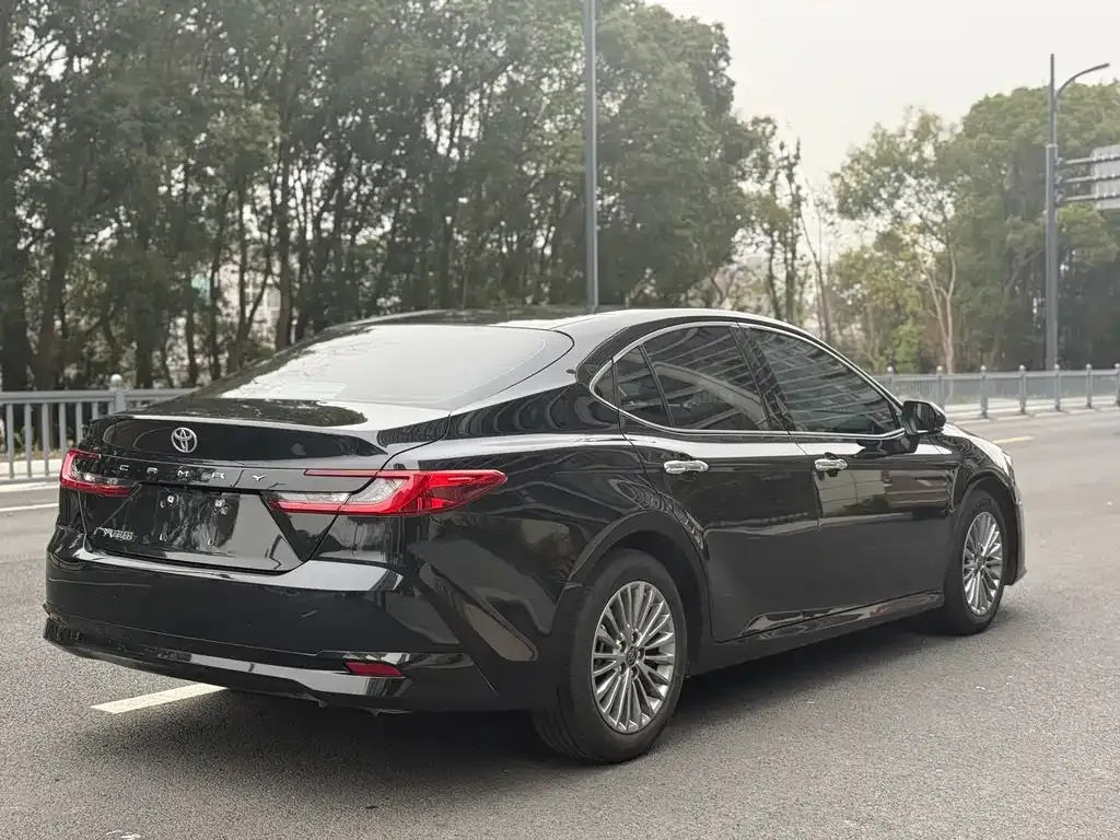 Toyota Camry 2025 из CN, фото 4