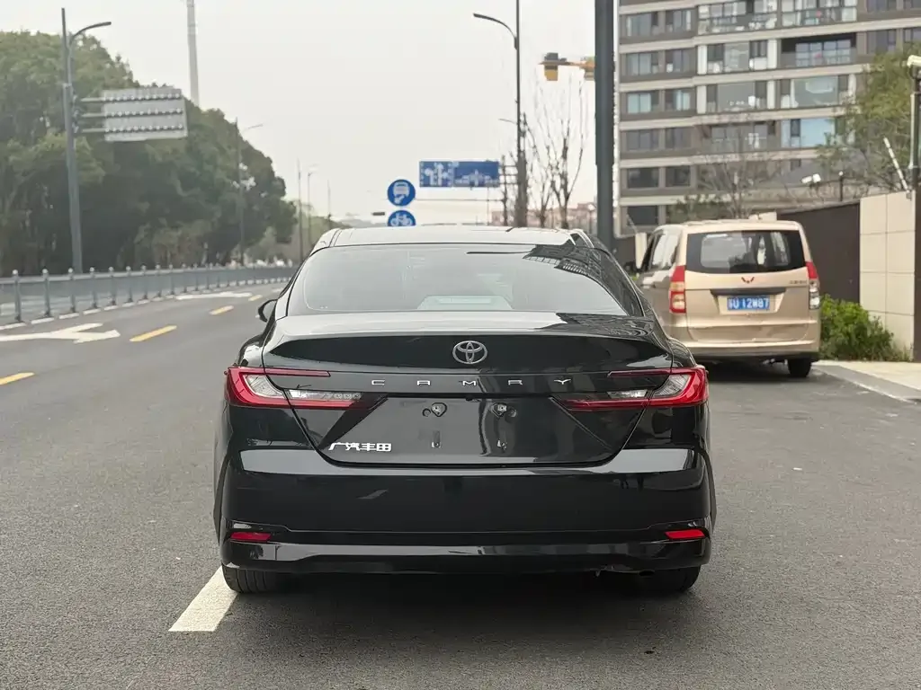 Toyota Camry 2025 из CN, фото 6